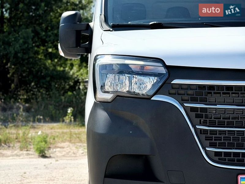 Грузовой фургон Renault Master 2022 в Киеве