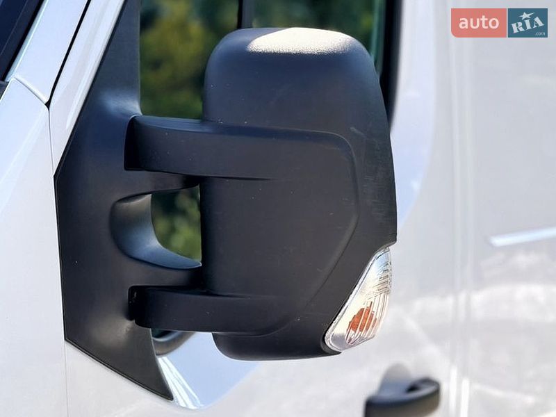 Грузовой фургон Renault Master 2022 в Киеве
