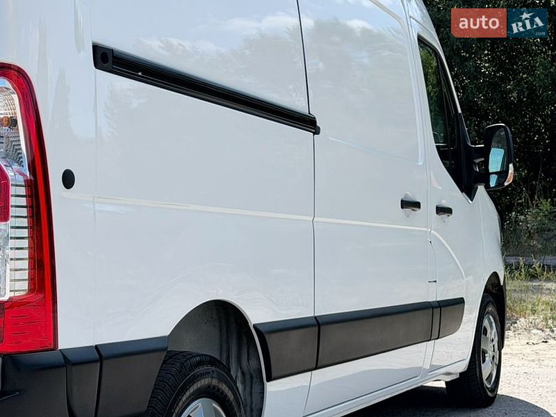 Грузовой фургон Renault Master 2022 в Киеве