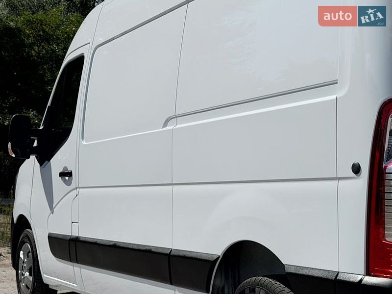 Грузовой фургон Renault Master 2022 в Киеве