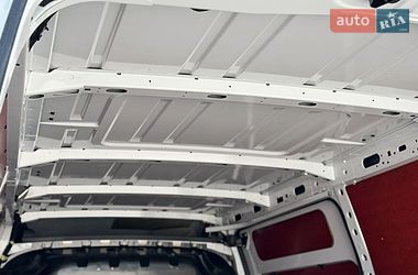 Грузовой фургон Renault Master 2022 в Киеве