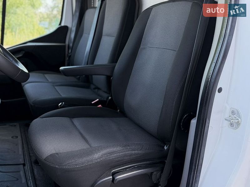 Грузовой фургон Renault Master 2022 в Киеве