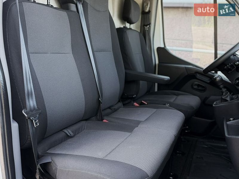 Грузовой фургон Renault Master 2022 в Киеве