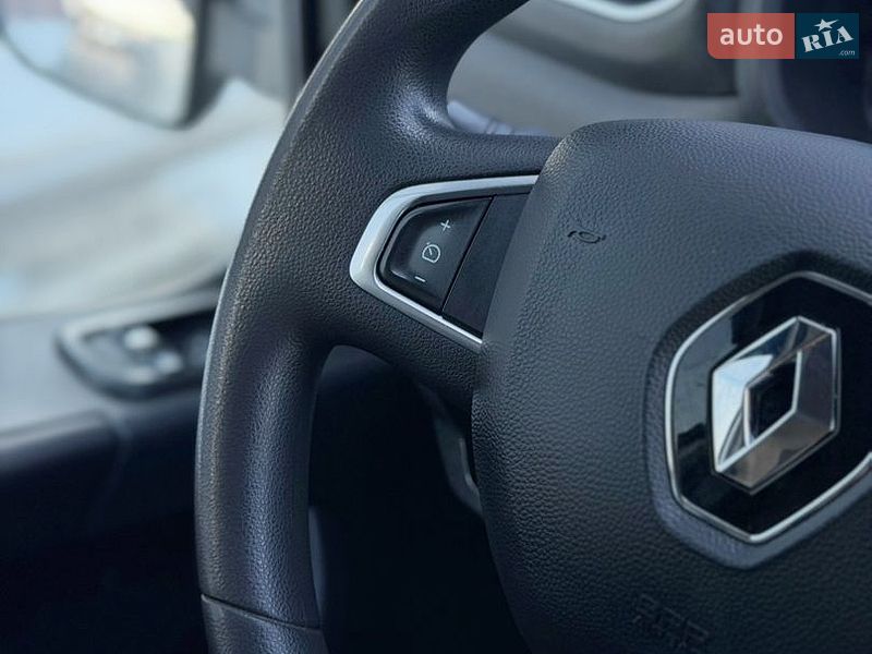 Грузовой фургон Renault Master 2022 в Киеве