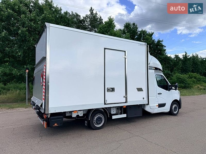 Грузовой фургон Renault Master 2023 в Киеве