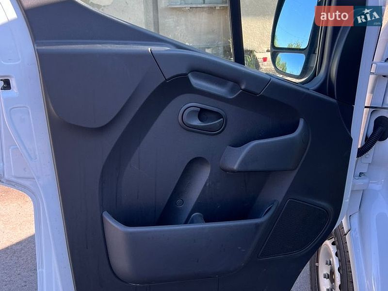 Грузовой фургон Renault Master 2022 в Луцке