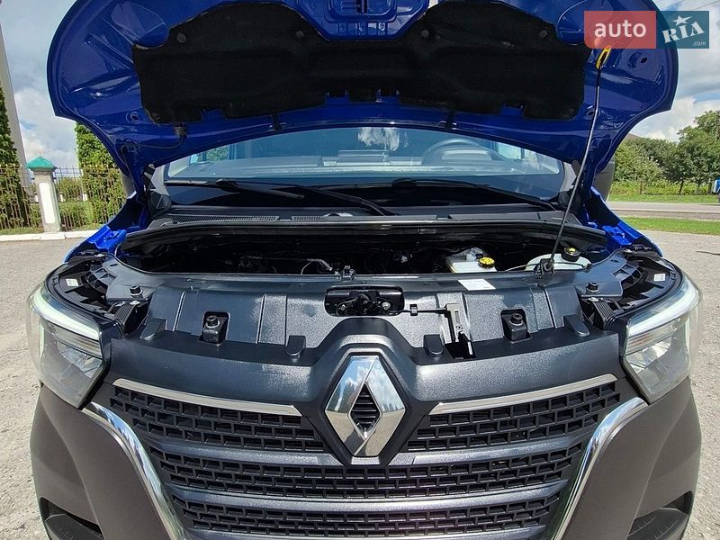 Вантажний фургон Renault Master 2022 в Дубні