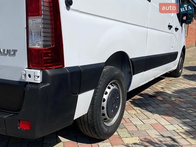Вантажний фургон Renault Master 2022 в Умані
