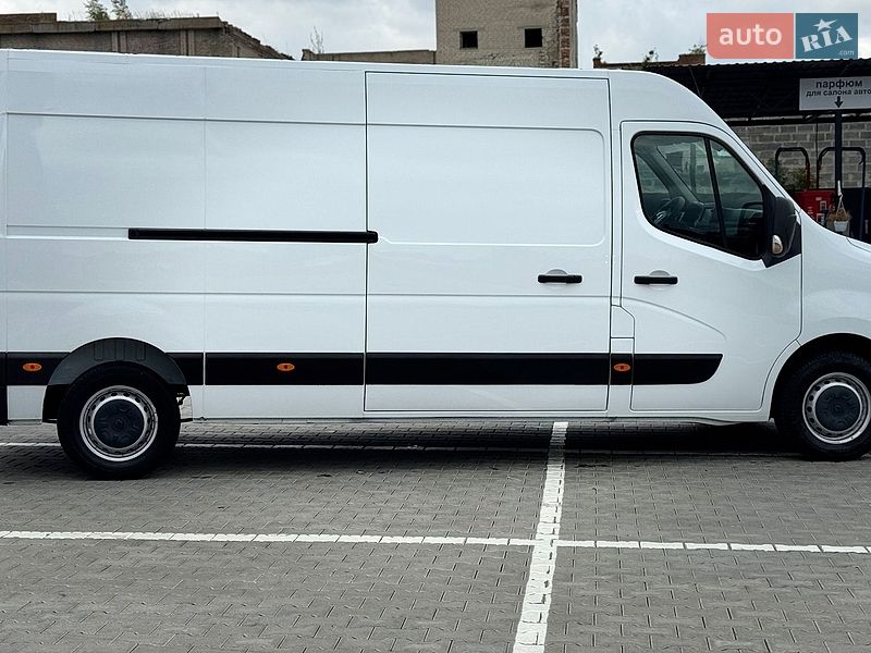 Грузовой фургон Renault Master 2023 в Дубно