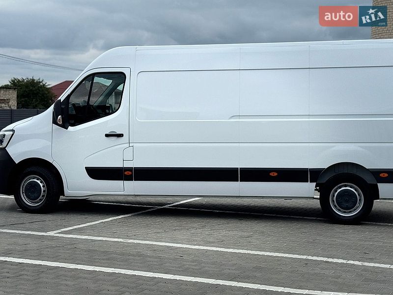 Грузовой фургон Renault Master 2023 в Дубно