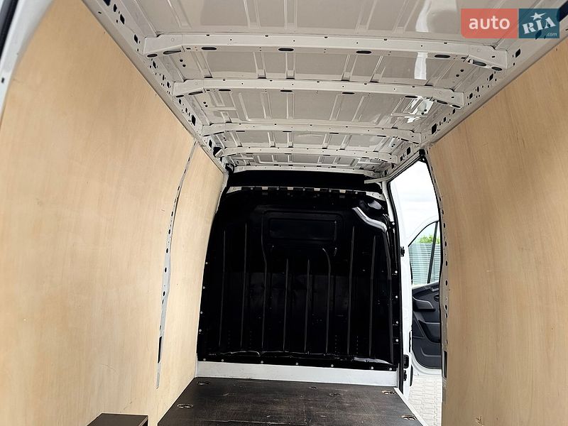 Грузовой фургон Renault Master 2023 в Дубно