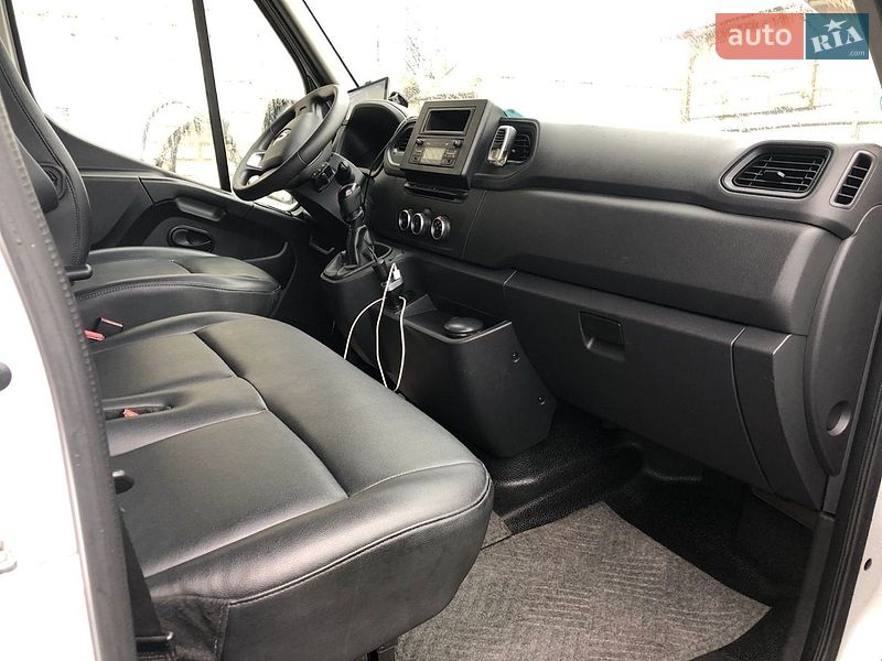 Тентований Renault Master 2020 в Мостиській