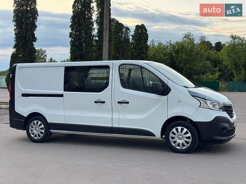 Вантажопасажирський фургон Renault Master 2019 в Дубні