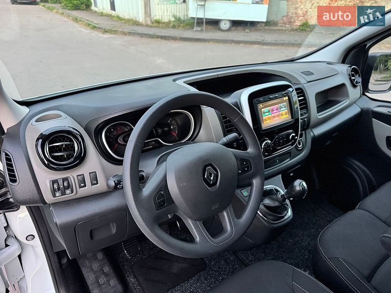 Вантажопасажирський фургон Renault Master 2019 в Дубні