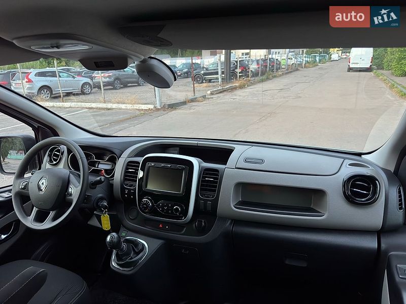 Вантажопасажирський фургон Renault Master 2019 в Дубні