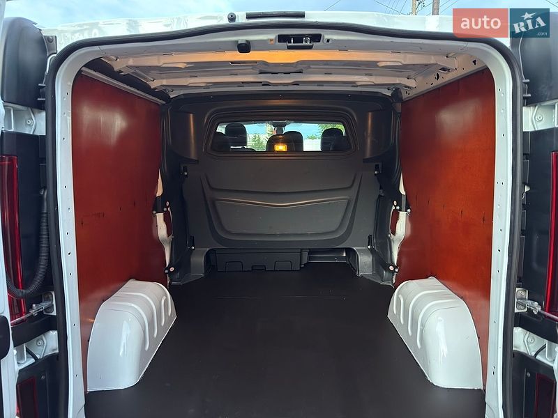 Вантажопасажирський фургон Renault Master 2019 в Дубні