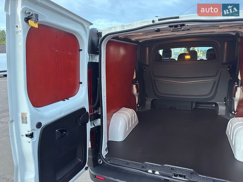 Вантажопасажирський фургон Renault Master 2019 в Дубні