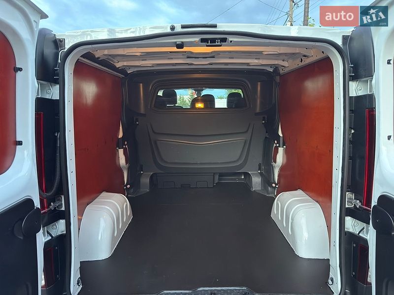 Вантажопасажирський фургон Renault Master 2019 в Дубні