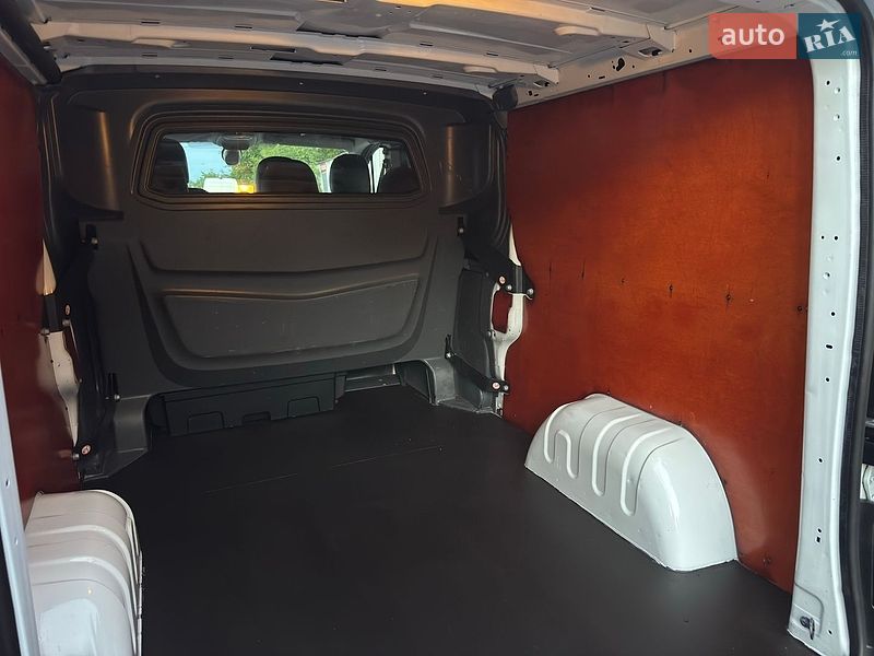 Вантажопасажирський фургон Renault Master 2019 в Дубні