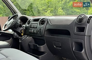 Грузопассажирский фургон Renault Master 2016 в Млинове