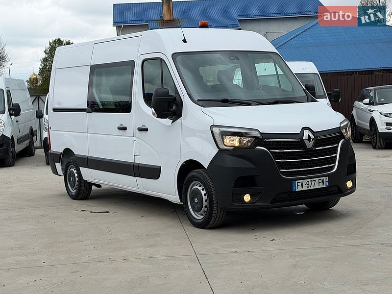 Грузопассажирский фургон Renault Master 2021 в Млинове