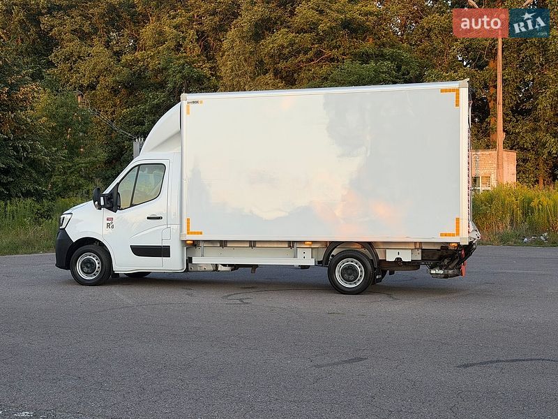 Грузовой фургон Renault Master 2021 в Дубно