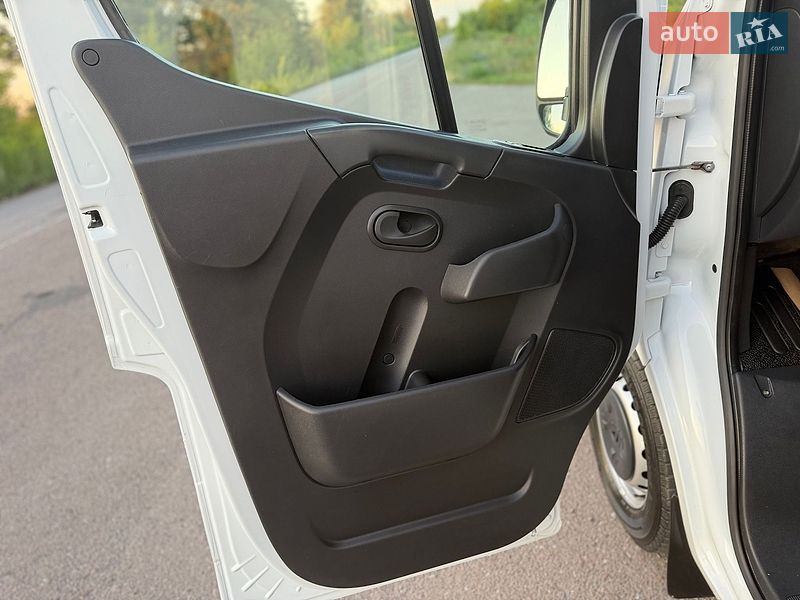 Грузовой фургон Renault Master 2021 в Дубно