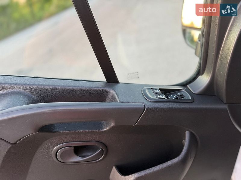 Грузовой фургон Renault Master 2021 в Дубно