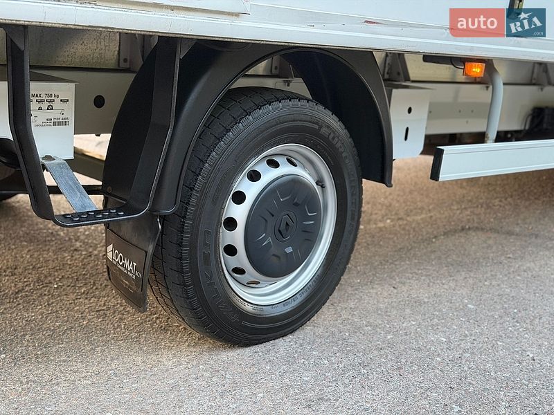 Грузовой фургон Renault Master 2021 в Дубно