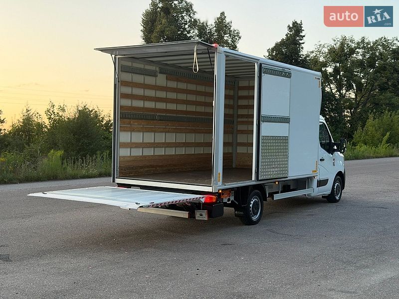 Грузовой фургон Renault Master 2021 в Дубно