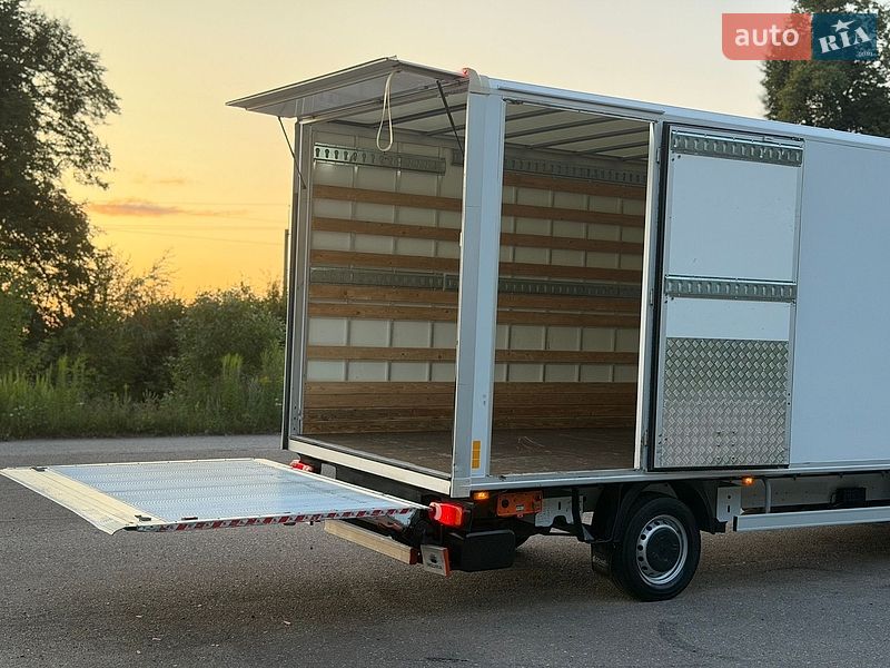Грузовой фургон Renault Master 2021 в Дубно