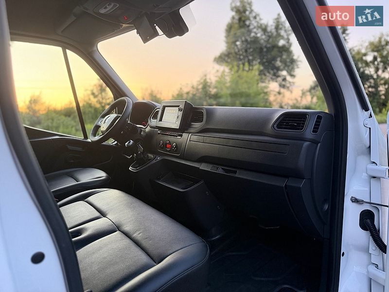 Грузовой фургон Renault Master 2021 в Дубно