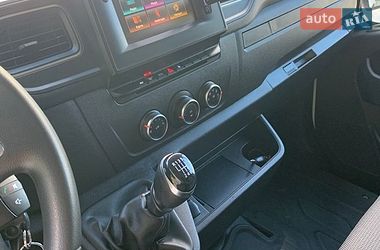 Вантажний фургон Renault Master 2020 в Львові