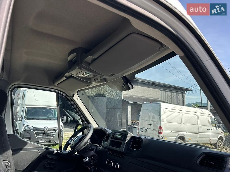 Вантажний фургон Renault Master 2022 в Хусті