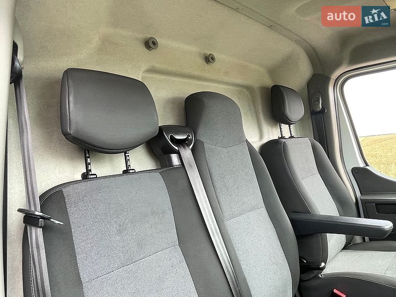 Грузовой фургон Renault Master 2018 в Бердичеве