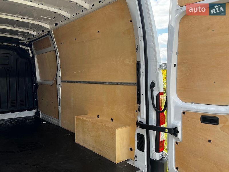 Грузовой фургон Renault Master 2018 в Бердичеве