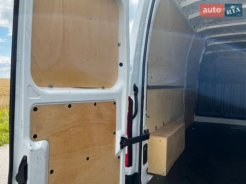 Грузовой фургон Renault Master 2018 в Бердичеве