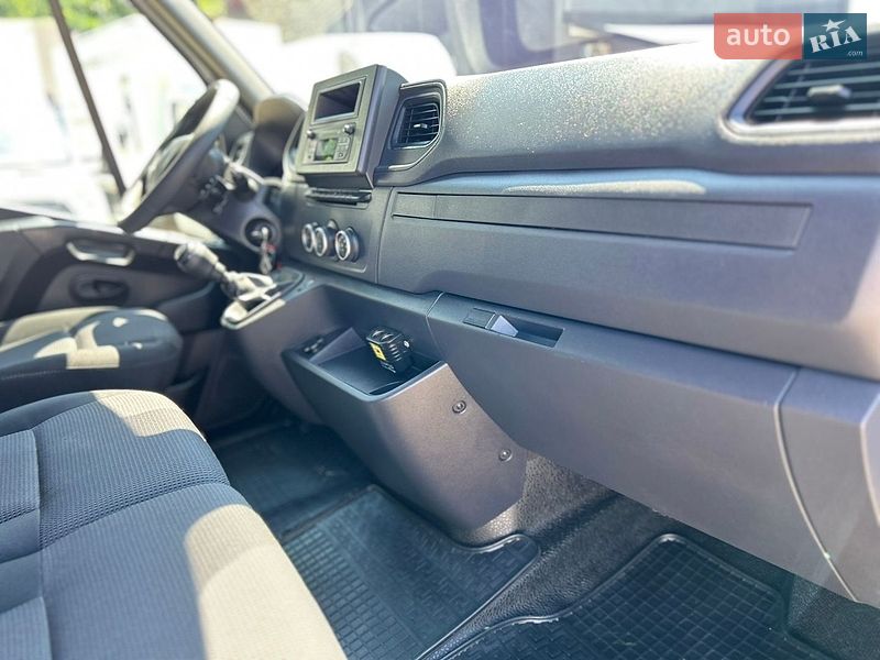 Грузовой фургон Renault Master 2024 в Хусте фото 29 Грузовой фургон Renault Master 2024 в Хусте