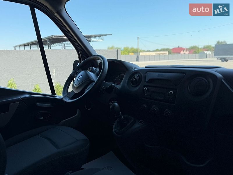 Вантажний фургон Renault Master 2018 в Дубні
