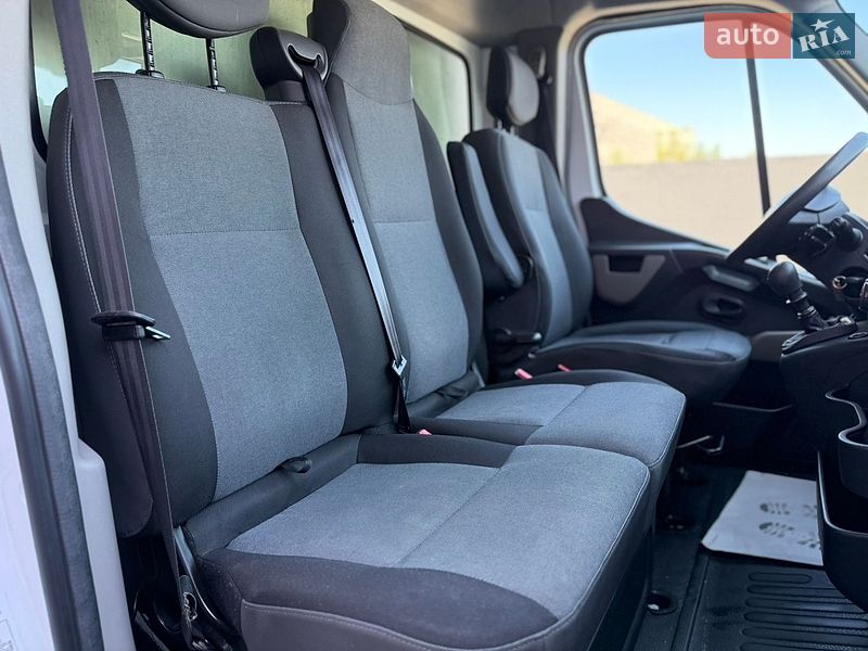 Вантажний фургон Renault Master 2018 в Дубні