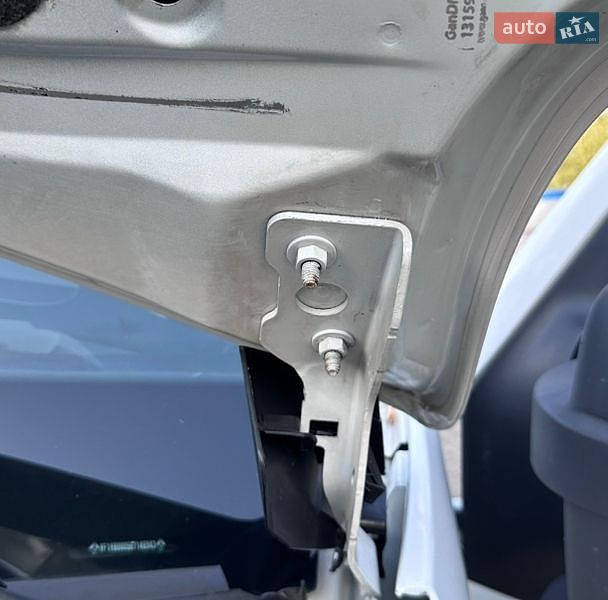 Евакуатор Renault Master 2021 в Самборі фото 100 Евакуатор Renault Master 2021 в Самборі