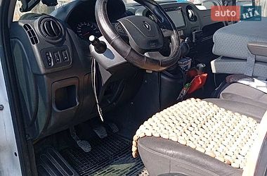 Інші вантажівки Renault Master 2018 в Володимирі