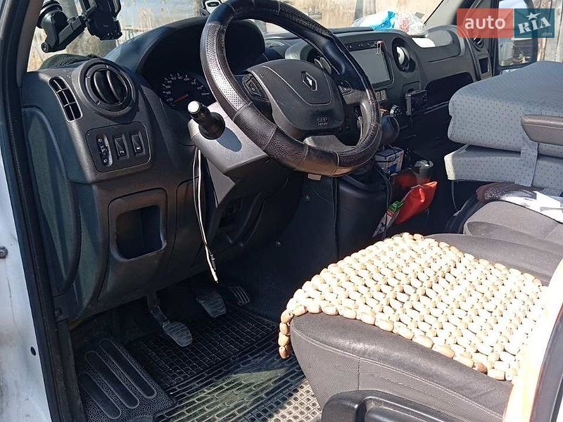 Інші вантажівки Renault Master 2018 в Володимирі