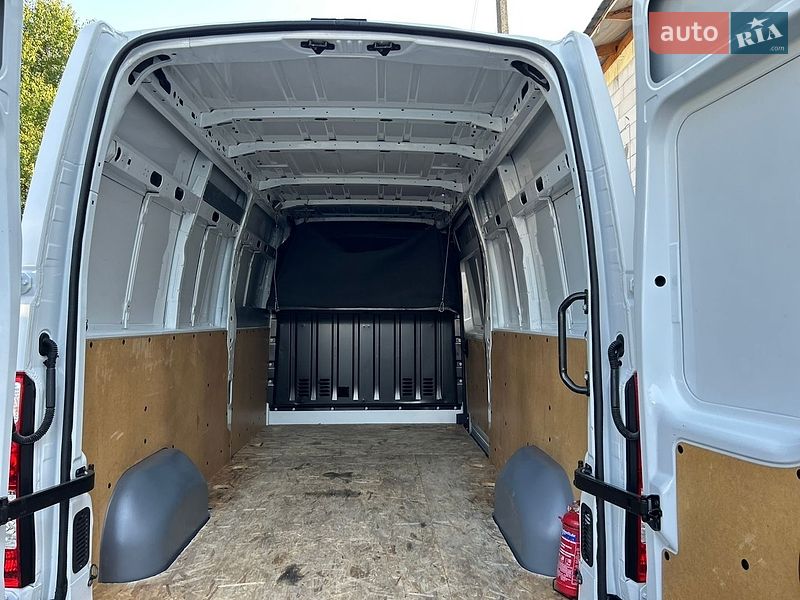 Грузовой фургон Renault Master 2023 в Хусте фото 21 Грузовой фургон Renault Master 2023 в Хусте