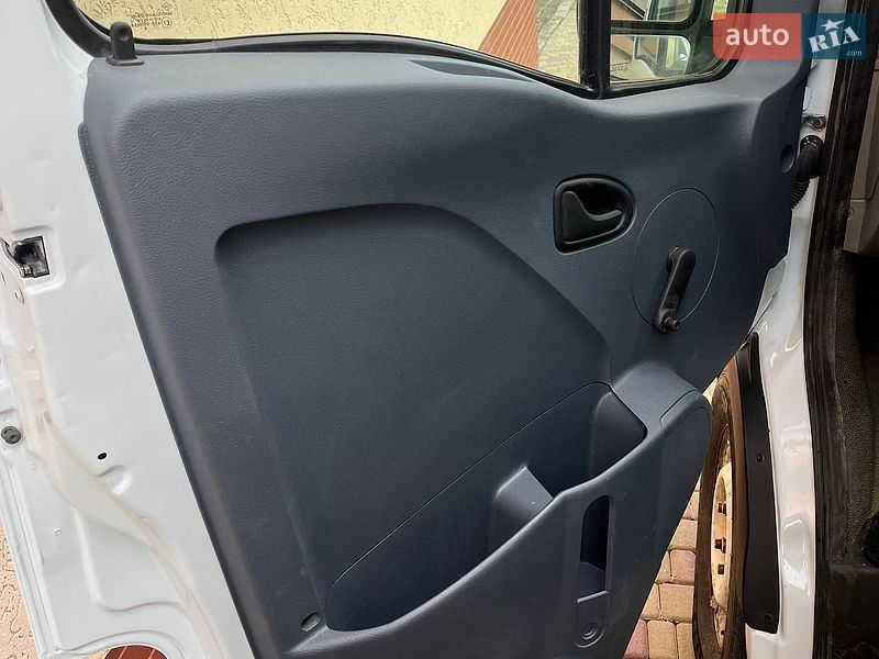Мінівен Renault Master 2004 в Рівному