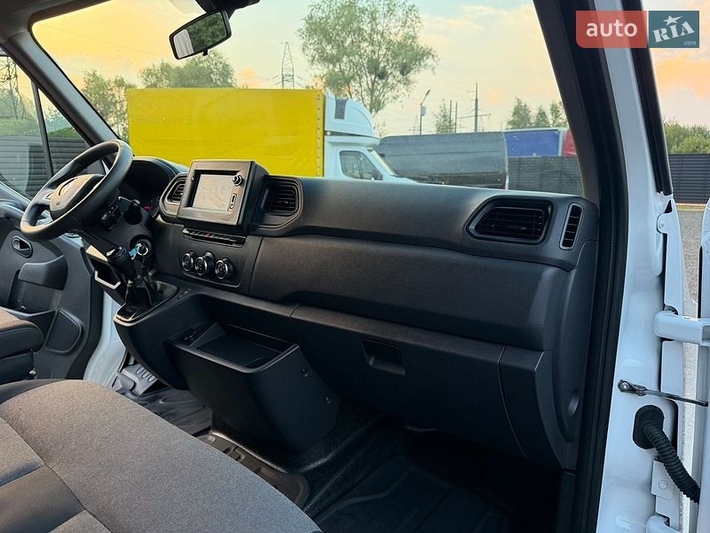 Вантажний фургон Renault Master 2022 в Ковелі
