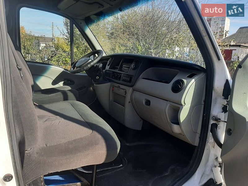 Вантажний фургон Renault Master 2006 в Білій Церкві