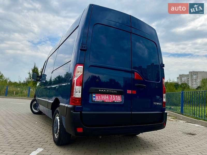 Вантажний фургон Renault Master 2021 в Трускавці