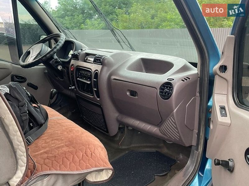 Вантажний фургон Renault Master 2000 в Сарнах