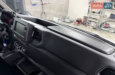 Микроавтобус грузовой (до 3,5т) Renault Master 2022 в Полтаве